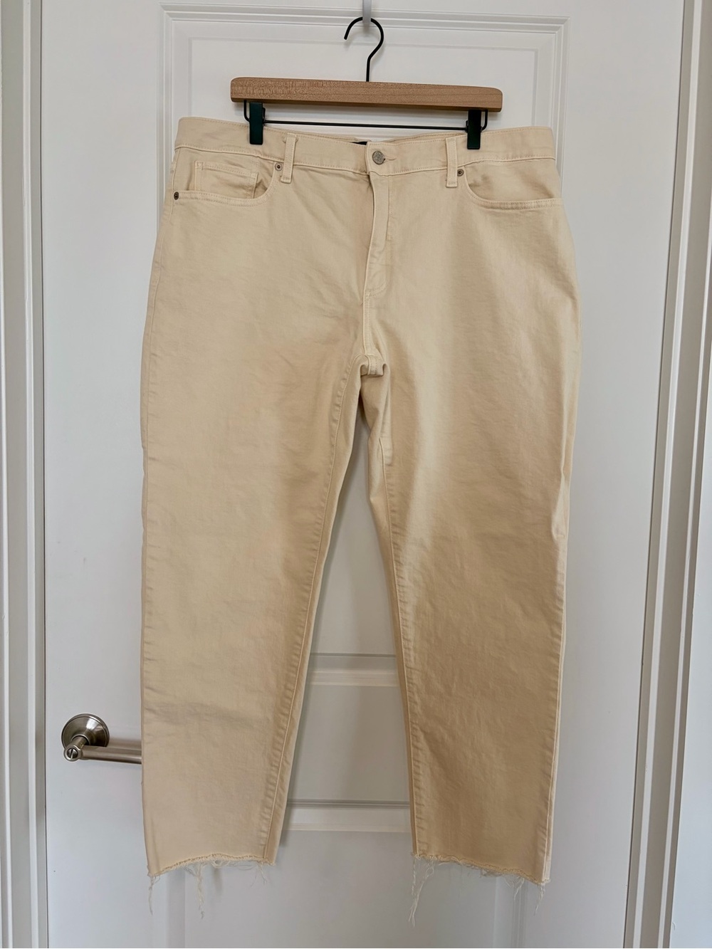 Banana Republic Women's Cream Straight-Leg Jeans